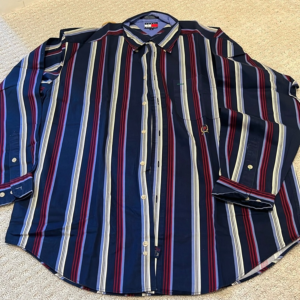 Tommy Hilfiger Men’s long sleeve dress shirt